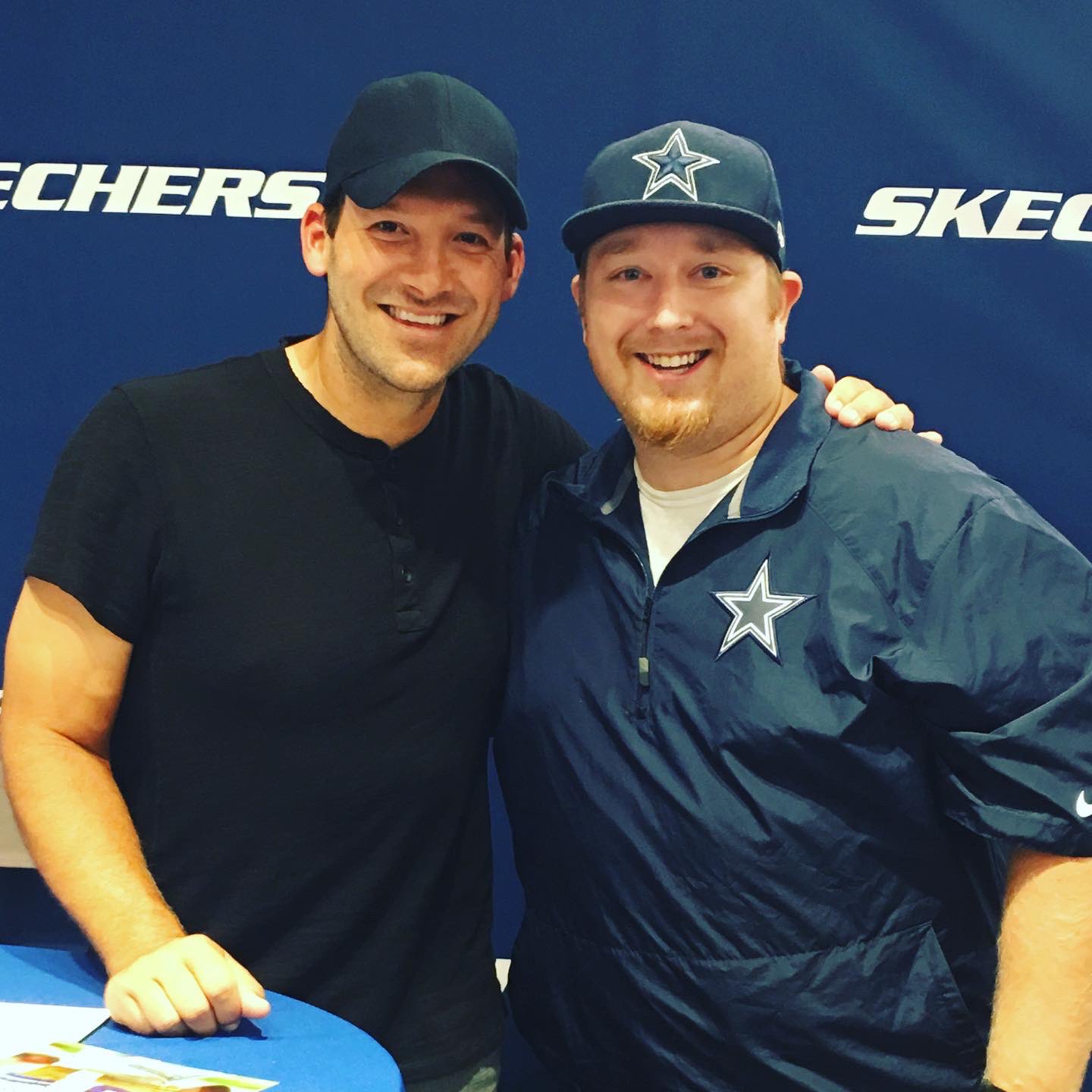 HAPPY BIRTHDAY TO MY QB & BEST SPORTS ANNOUNCER IN YOUR HEARTS!!!! (TONY ROMO) 