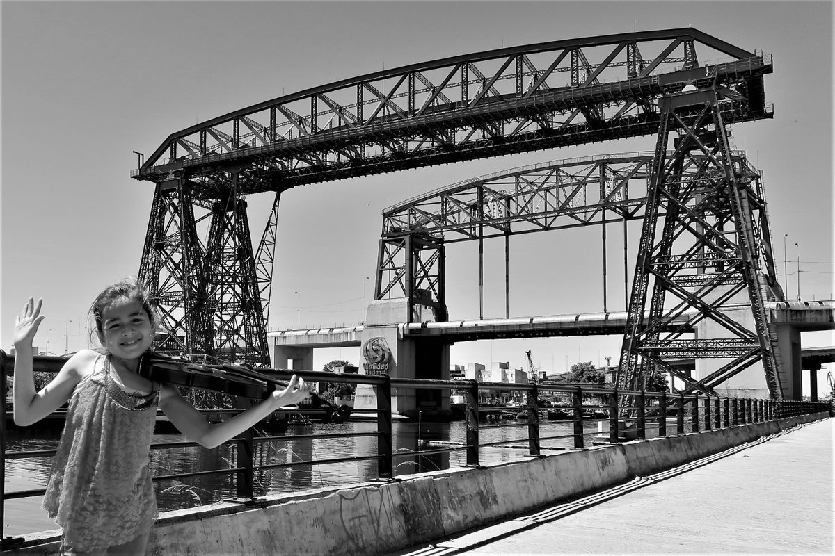 LLAMADO A LA #SOLIDARIDAD: vecin@s de #IslaMaciel necesitan de tu colaboración para comprar alimentos frescos, productos de higiene y de protección contra el #dengue, ya que el barrio cuenta con 120 casos
➽Las donaciones se pueden realizar por acá fundacionislamaciel.org/donaciones