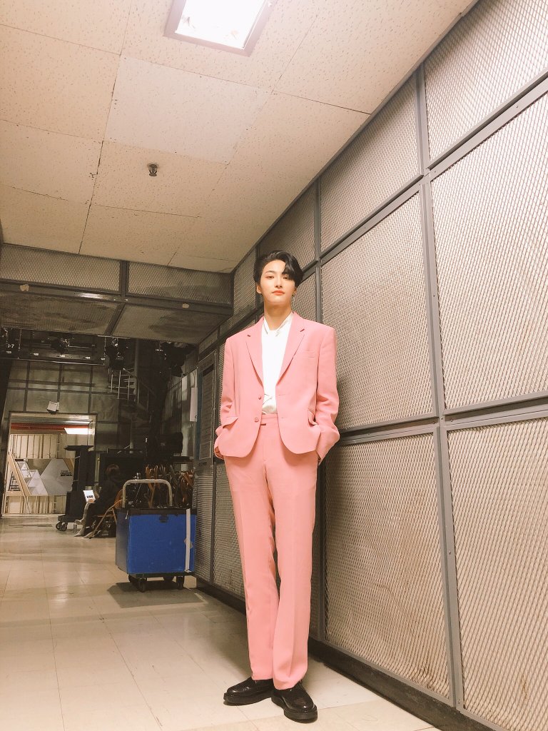 choisanserif's tweet photo. park seonghwa, will you be my fri- promdate? 💖

#ATSD #AtinySelcaDay #ATEEZ @ATEEZofficial #SEONGHWA #성화 https://t.co/zZy1D53Tb6