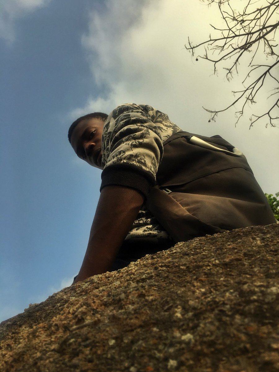 odionyenfe's tweet photo. Neighborhood https://t.co/2EESNEyl14