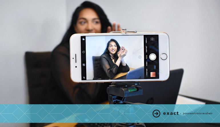Exactpi's tweet photo. “Het begint normaal te worden om met sollicitanten een virtueel kopje koffie te doen!”, vertelt Charlene Asgarali (Talent &amp; Development Specialist bij Exact). Lees onze ervaringen met #videosollicitaties op de website ➡️https://t.co/KVkeeYUTib
.
#blog #solliciteren #recruitment https://t.co/QdA0ghTRSa