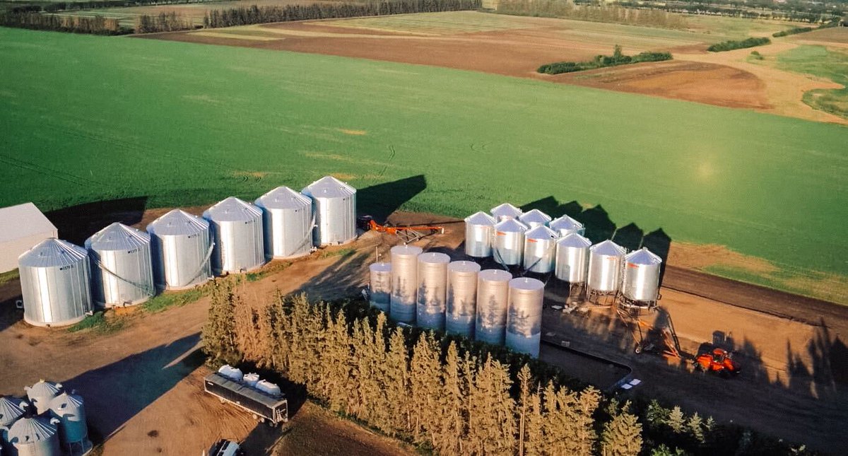 CanMarFoods's tweet photo. #SupportLocal ❤️💛
Located in the heart of the prairies🌾, right here in Saskatchewan.

With 17,000 acres of land, we are committed to providing you with healthy and nutritious foods starting right here at the farm. #farmtospoon https://t.co/pH233th6Xu