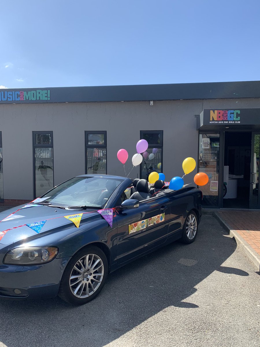 We’re out and about again today and going as far as Wigan to wish one of our members a happy birthday 🎈🎉🎂