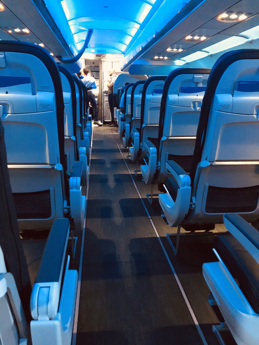 ShebaMystique's tweet photo. Empty airport, empty flight. Probably about 30 passengers total. I have the entire exit row all to myself.
#socialdistancingatOhare
#emptyflight https://t.co/GTPld6AyOR