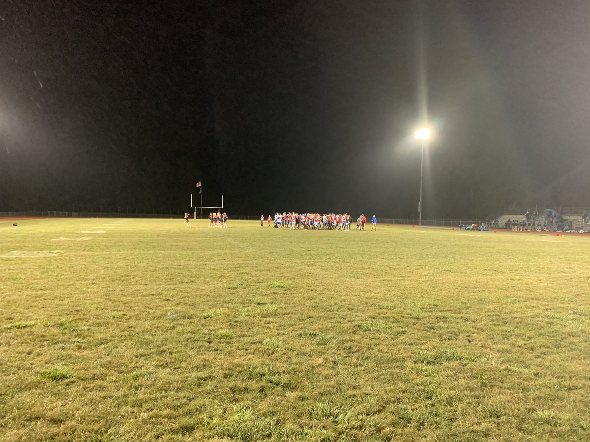 FalconSupt's tweet photo. Class of 2020, we will make the best of this!! Senior Meeting 2:00pm Thursday(Zoom). All Marion County schools will “Turn the Lights On” at each football stadium Friday Night at 8:20pm. https://t.co/Zj7UXSEn3y