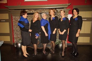 ntilburgs's tweet photo. Benieuwd naar een van jóuw leukste herinneringen. Deel je die met ons? Op de foto mooie  herinnering van regioteam Limburg tijdens het 45jaar jubileumfeest van de NVD bij Winselerhof. #nvd50jaar #nvdsecretaresse #oostwegelhotels https://t.co/x8Q8d2Y7DA