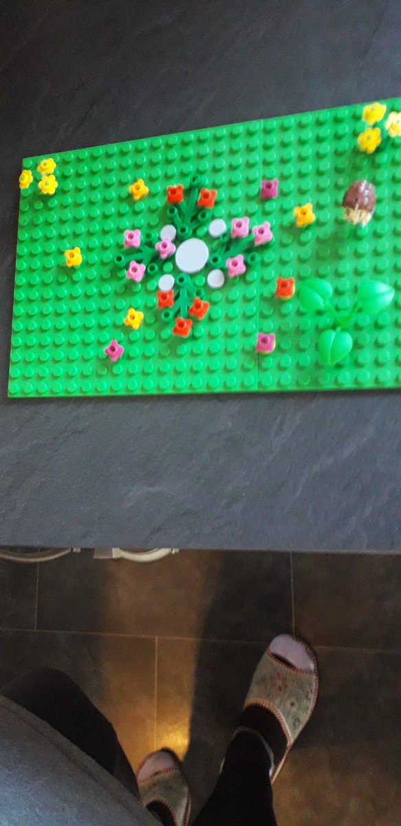 mum0206's tweet photo. @Newlands_PS Julia's plant creations🤗🤗🤗🌈🥰 https://t.co/JpcotfhPgv