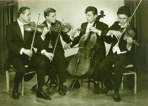 PlateaMagazine's tweet photo. Noticias: Fallece el violinista Jan Talich Sr., fundador del famoso #Talich Quartet. https://t.co/gDrUG5rqn2 https://t.co/QGxJ4AAFLn