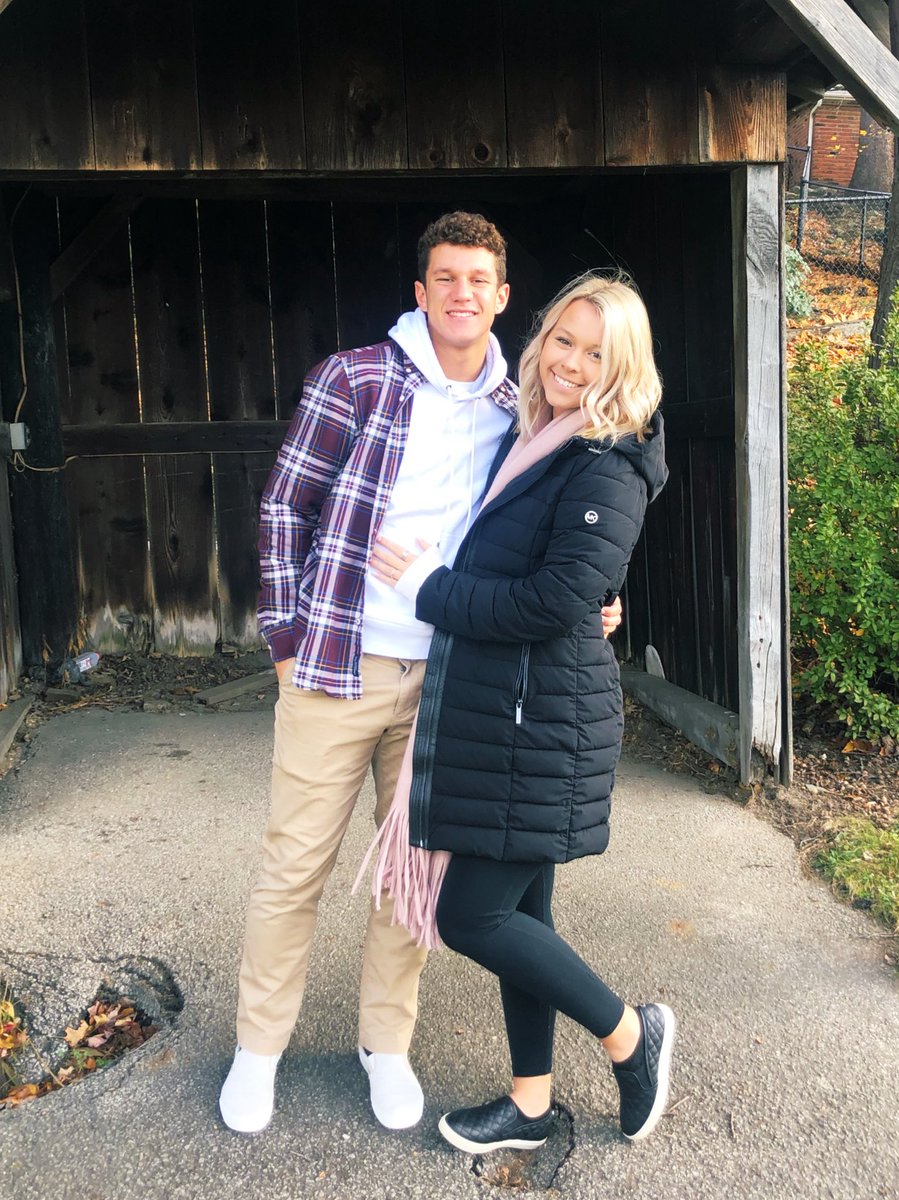mayavalentic_'s tweet photo. happy 18th birthday babe! i’m so thankful for everything you do, you give me the joy, love, and light in my life. i hope your day is as special as you. i love you more than you know 💗🌟 @jakesterioo https://t.co/M8NDlDytDI