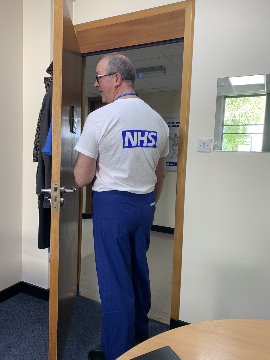 Our Chairman off to work in ⁦@TeamQEH⁩ laundry 🧺 to #backtothefloor #BetterTogether 👏🙏👍