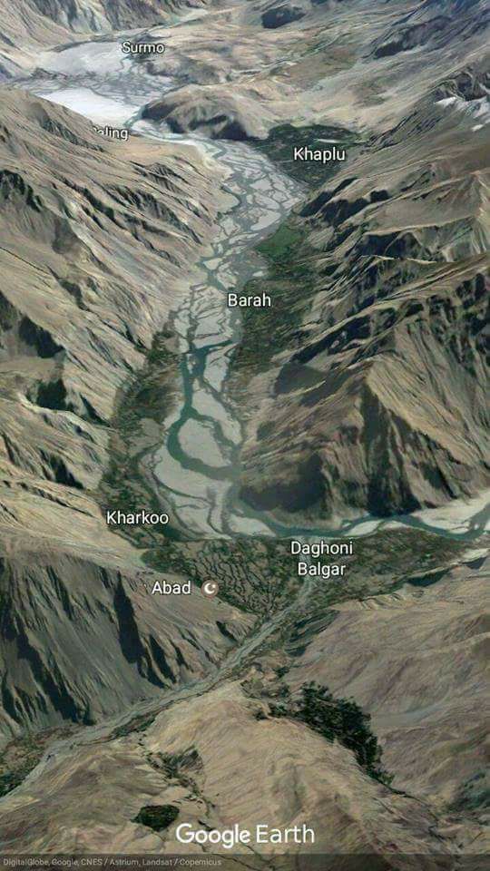 The River of Death (  #Shyok) Ghanchee, Baltistan >>The Shyok. A wild River which rises in the Rimo Glacier which is one of the branches of the  #Siachen Glacier in the  #Karakorams and and its one of the biggest Glacial systems in the Trans  #Himalayas.  @odysseuslahori  @Advaidism