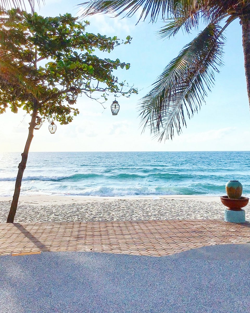 ChabaSamui's tweet photo. Spread some good vibes and show some love ☀️🌊 #beachlife #ChabaSamuiResort #Chabagroup #KohSamui #socialdistancing #staysafe https://t.co/N44pLrQkns