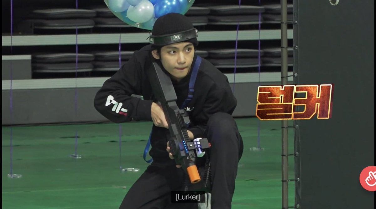 lysamelodyyy's tweet photo. Taehyung looks like a real action star! Hahaha! Why so handsome?! ๐ #RunBTS #RunBTSEp101 #runbts100thepisode #TAEHYUNG #BTS https://t.co/XixmnJe9Cd
