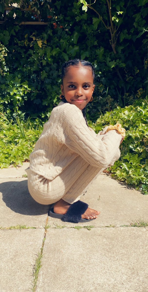 its_honeylove's tweet photo. Can we just get my princess a modelling contract on her 10 birthday 🎂 #model #Somali #blackmodel #fashion #kidsfashion #highfashion #modeling #fashionagency #modelagents #RT https://t.co/ic19cZt9mY
