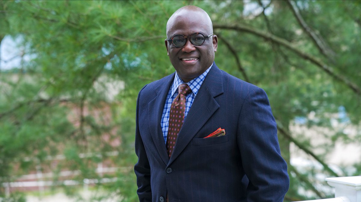 ChamplainEdu's tweet photo. Please join us in welcoming Dr. @benjamin_akande as the 9th President of #ChamplainCollege! 🎉🎉
 
“I am humbled &amp; honored by the opportunity to lead Champlain during this period of great transformation &amp; even greater opportunity."

Read more: https://t.co/gWNaiujFM8 https://t.co/9mTqiSx66I