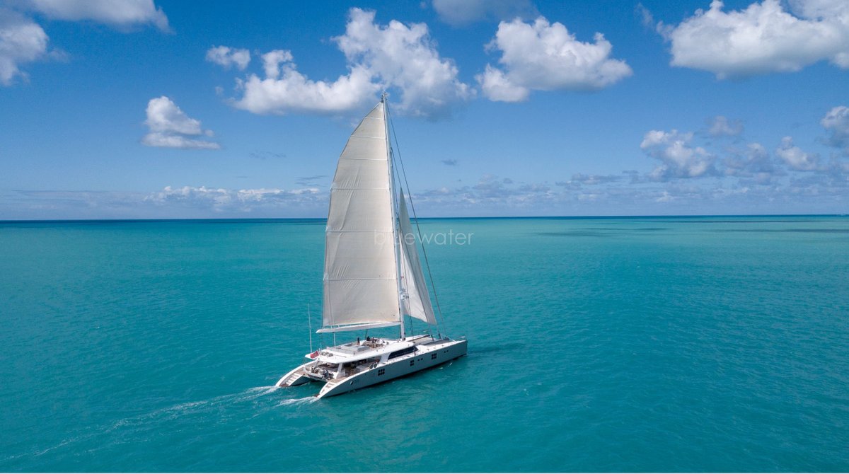 AmiGIra's tweet photo. CHE is a stunning 35m sailing catamaran, the third largest multi hull in the world. 
https://t.co/vQotDsLGIZ

BOOK YOUR YACHT CHARTER NOW!!! +1 954-258-1565 email charterusa@bluewateryachting.com

#bluewater  #bluewaterlife #luxuryliving #greece #caribbean #sunreef #bluewaterusa https://t.co/w8LfSmufYn
