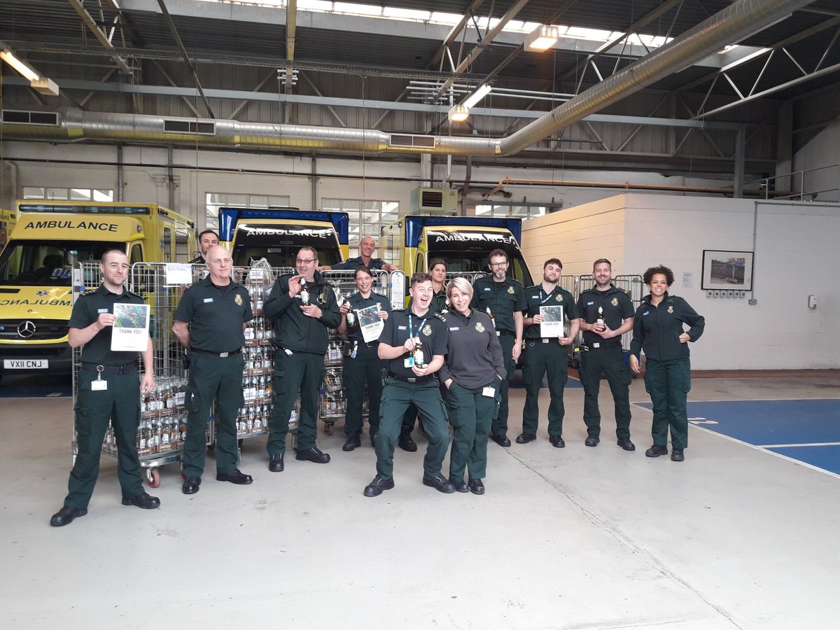 ZoeLarter's tweet photo. A huge thank you to @thatchers_cider for delivering over 2,200 bottles of Thatchers Zero (alcohol free cider) to our clinical and support staff working at our Bristol hub and to crew and personnel operating from Ambulance stations in BNSSG and Somerset.

#thankyouNHS
@swa_charity https://t.co/V9P9j1psTZ