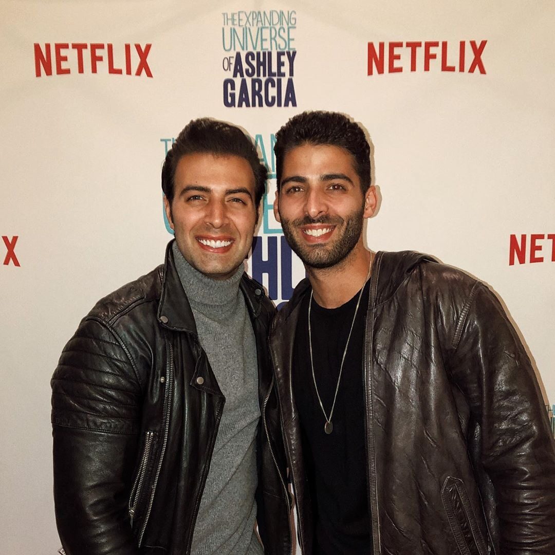 JasonCanelaNow's tweet photo. Happy birthday dear @jencarlosmusic we love you🎉🎊🎊😍 @jasoncanela https://t.co/p1qrJmz6cI