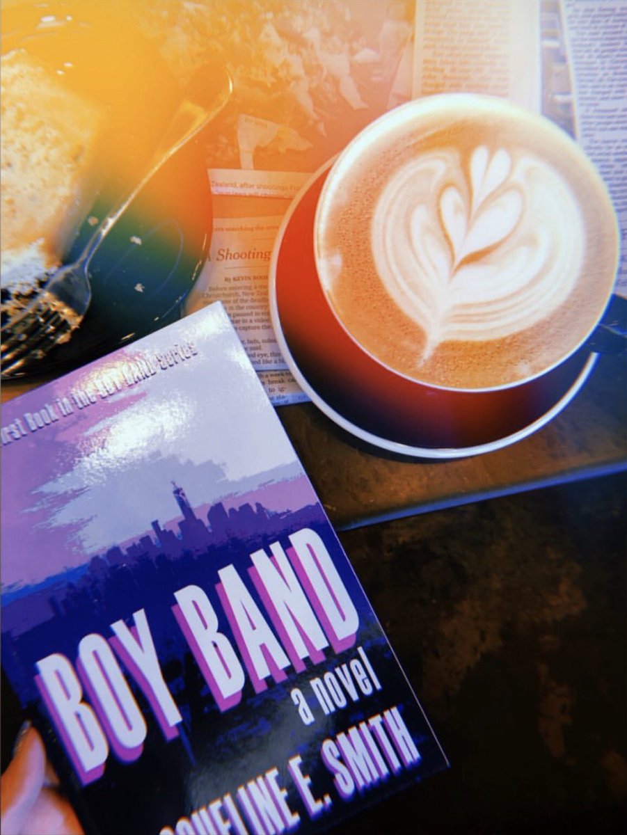 JackieSmith114's tweet photo. 🎉💜HAPPY BIRTHDAY BOY BAND💜🎉
It’s been a wild five years. I can’t wait to see what the next five will bring! 
Remember ALL FOUR books in the series are $0.99 on #Kindle until midnight tonight!! 💜
#Bookday #IndieApril   
https://t.co/6Ql3ZTRBo2 https://t.co/HULkqcZt5k