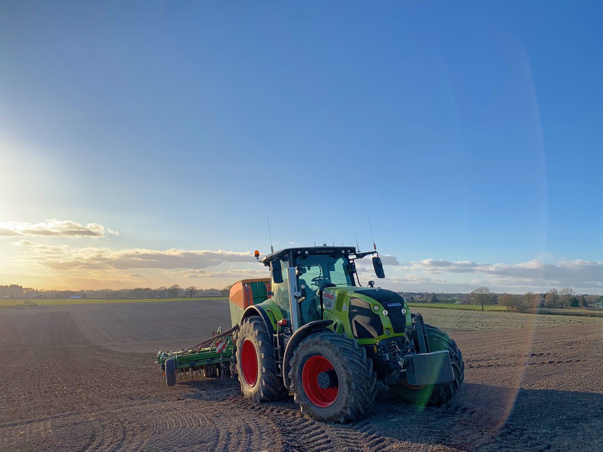CLAAS_UK's tweet photo. Spring drilling + our #AXION800 tractor = the recipe for a perfect #tractortuesday

📸 Andy Brockway https://t.co/k7stMgLLer