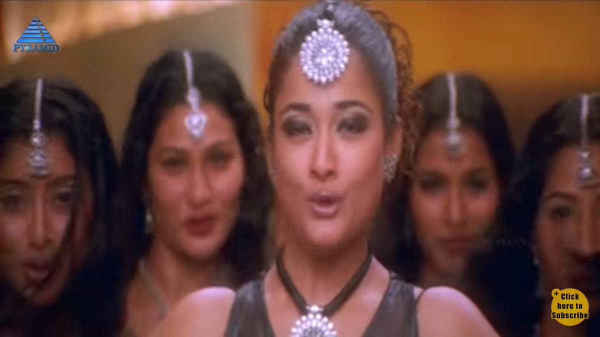 iamtweetboy's tweet photo. #Villain in K TV now.
One of my favourite films of @KiranRathOffici #kiranrathore .
It was a full satisfactory treat from her, given many sleepless night to her fans.
Be it her presence in all the scenes, #PathinettuVayathil , #ThappuThanda , #HelloHello songs, She was 🔥🔥🔥🔥 https://t.co/3Mh2MxtgoN