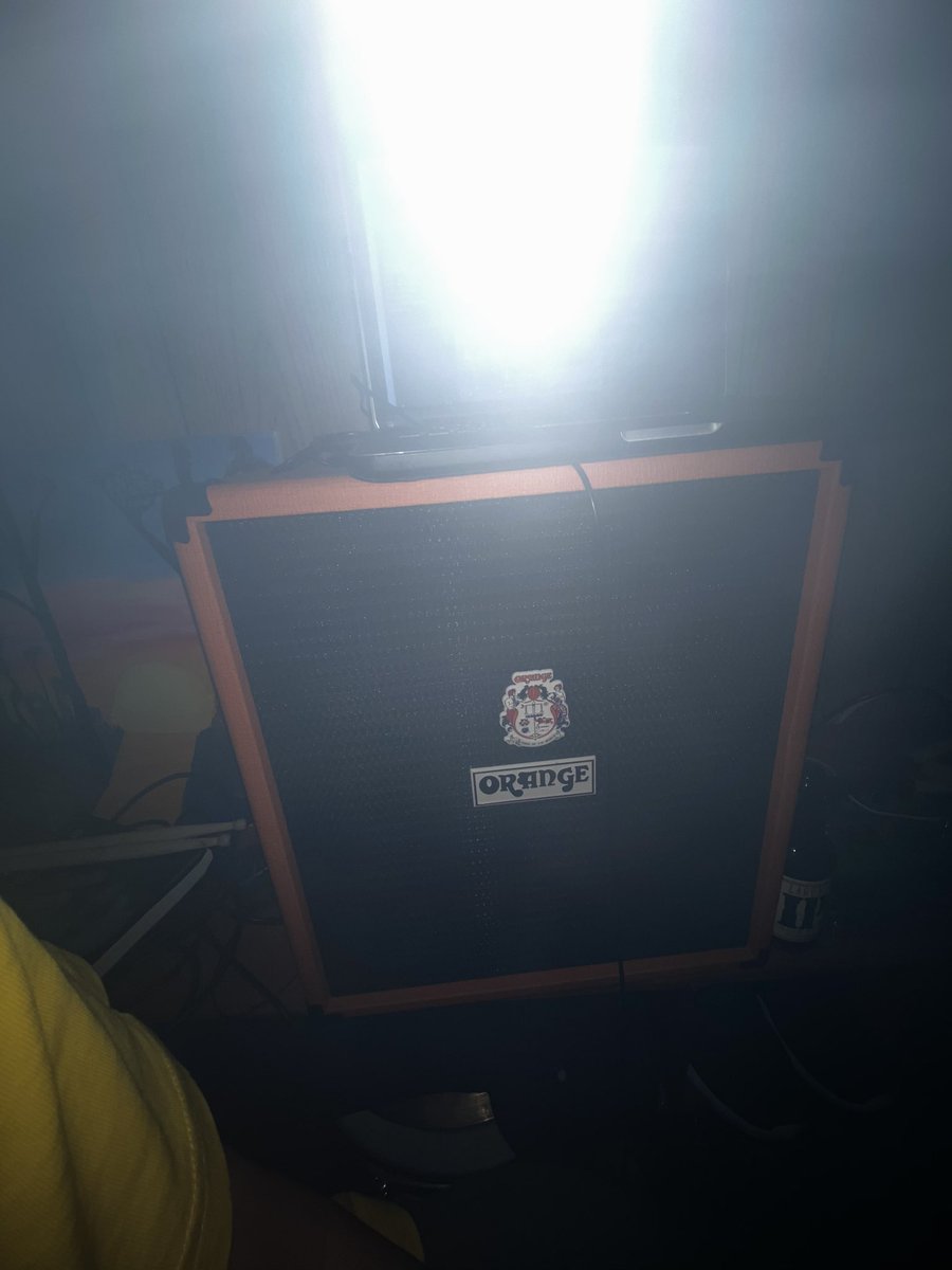 TheKevinGraves's tweet photo. Currently making a record the old fashioned way https://t.co/bJ6STYbePC