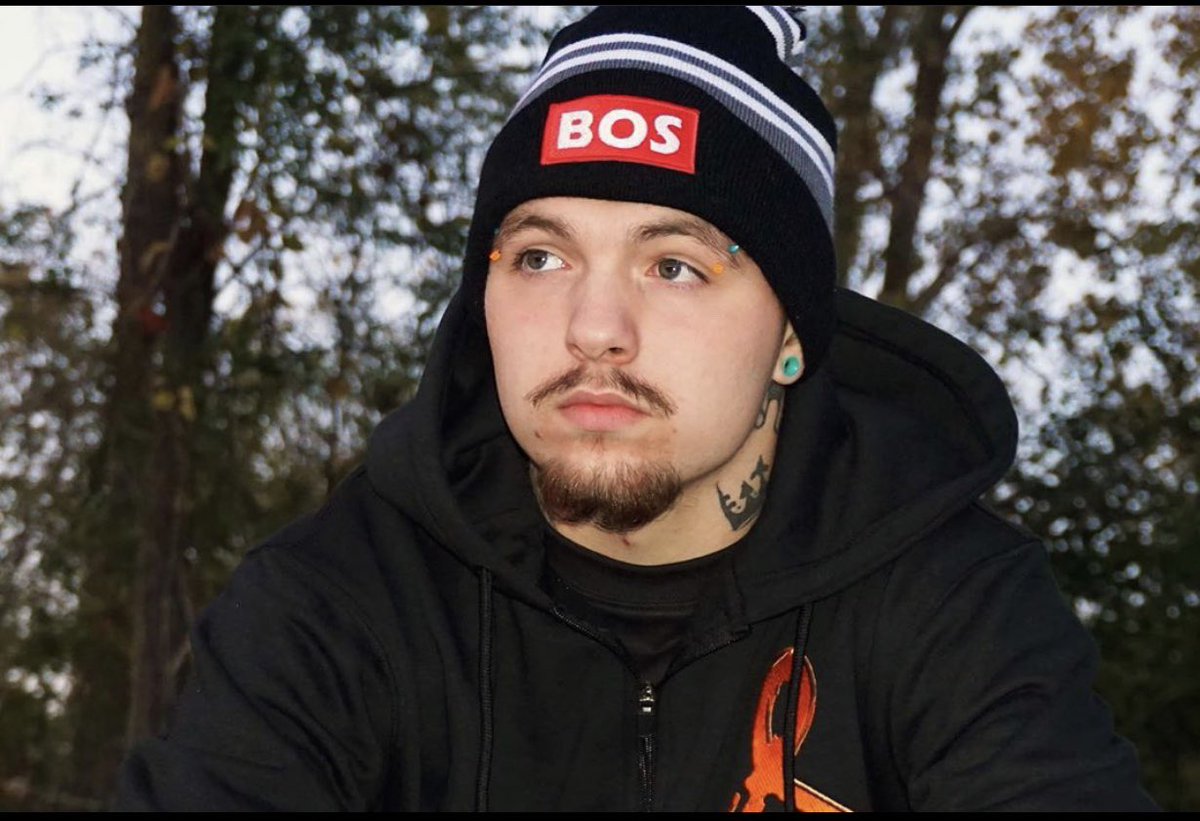 BOSCL2's tweet image. Takes time and patience to build something that means the world to you striving my hardest to prefect this brand ! 
#urbanphotography #street #streetphotography #streetstyle #clothingline #clothinglabel #hoodies #hoodie #tshirt #tshirtdesign #theegg #fashionblogger #fashionista