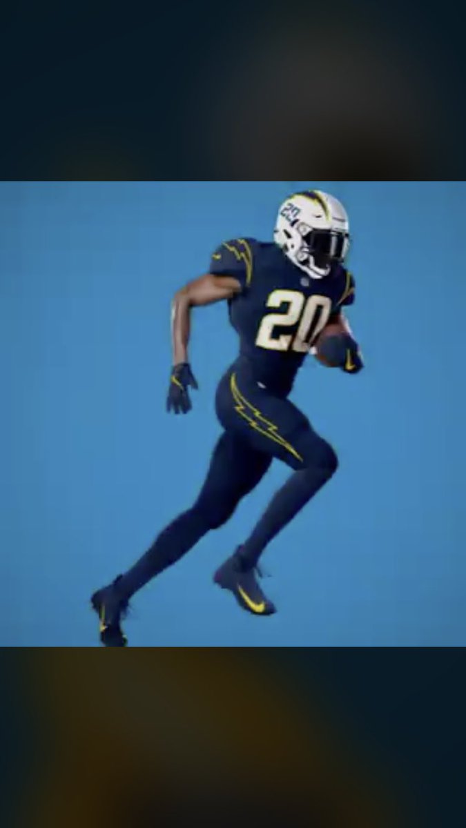 chargers navy blue uniforms