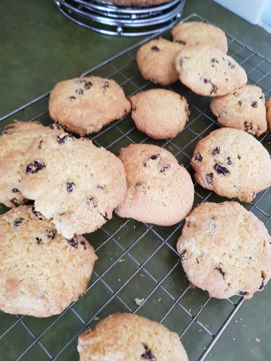 SelScottA's tweet photo. Breaking out the antiques today #berobook my mum never needs the recipe I always do #rockbuns https://t.co/Td4C56eIYY