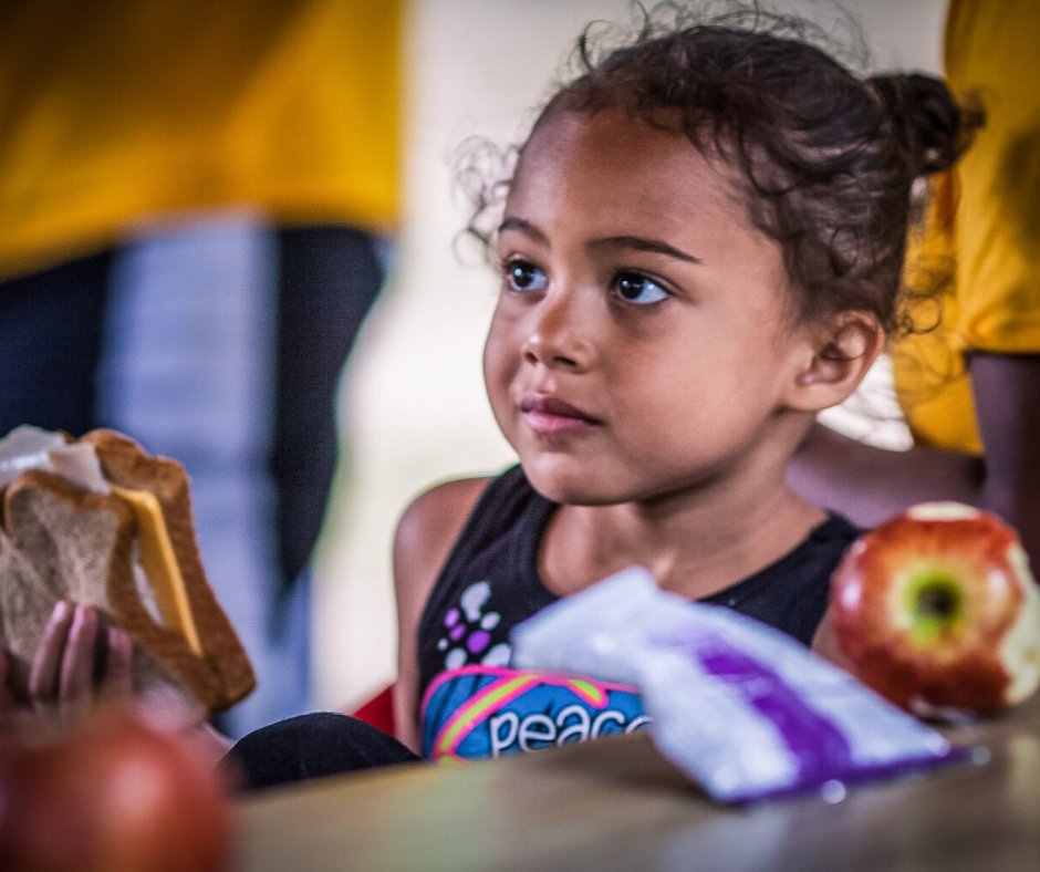 ForgottnHarvest's tweet photo. With schools and businesses closed down, the need for food assistance has greatly increased, your help is needed now! Donate at https://t.co/VyV4HCNH2e. #nobetterteam #nobettermission https://t.co/dtep60wavK