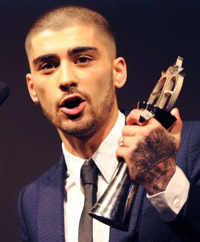 2015 - Leaving 1D and starting solo career-Accepting first Award *Asian Award* as solo artist-Billboard and Fader covers -THE BEGINNING OF ZQUAD! 