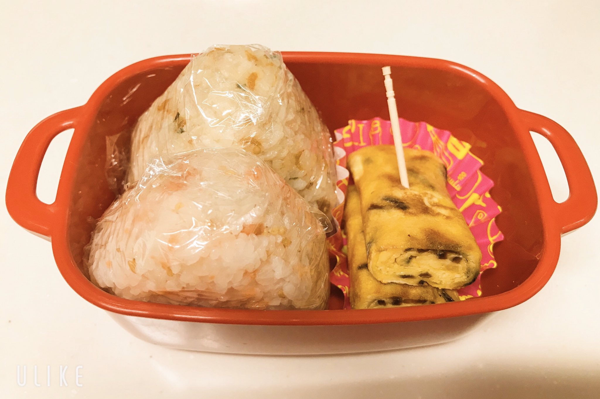 Yk おにぎりと卵焼きだけの朝飯弁当 T Co Mvmr7cnofr Twitter