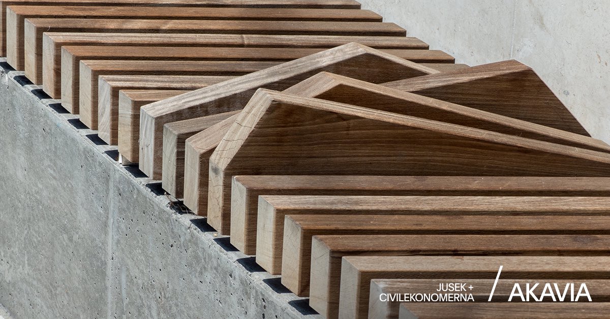 – Jag tycker att vår krishantering har fungerat bra hittills. Läs vår intervju med Emmelie Andersson på Centrum för totalförsvar och samhällets säkerhet vid Försvarshögskolan. Du hittar den här: bit.ly/hantera-kris #akavia