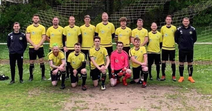 TalbotGreenFC's tweet image. #TalbotTuesday A pic of our league runners-up squad in the 2018/19 away kit sponsored by Vale IFA.