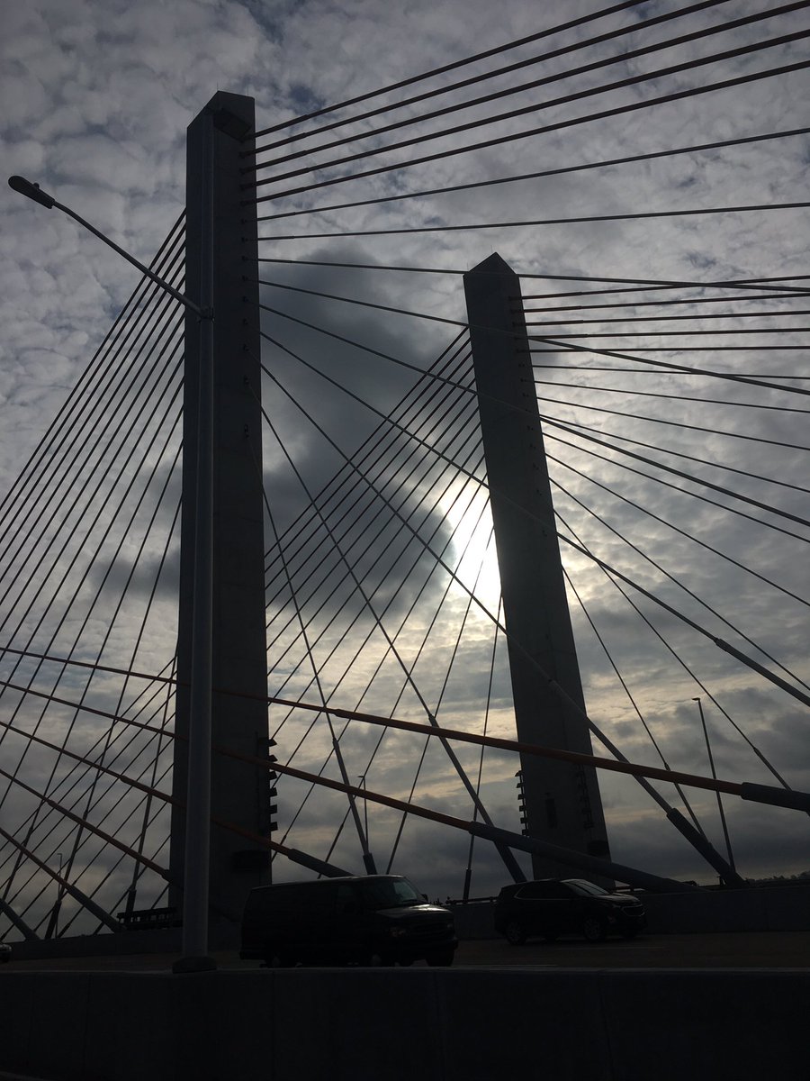 saranics's tweet photo. And then there was that time when @stevenbodzin and I met at the base of the Kosciusko Bridge to trade homemade masks for homemade kimchi. #silverlinings #coronadventures #fermentadventures #lemmeknowifyouneedamask #Ihearthumans https://t.co/UZvpnF488f