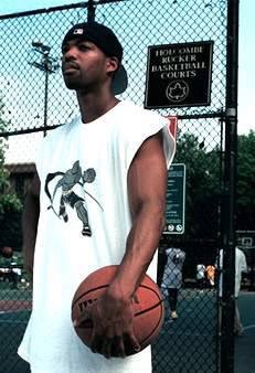 RafersRetroRoom's tweet photo. ✔️Backwards MLB hat 
✔️And1 Cut Off 
✔️Worn in Wilson ball 
✔️Rucker Park

You know Skip was ready to hand out buckets &amp; dimes this day https://t.co/jXWiWYGovS