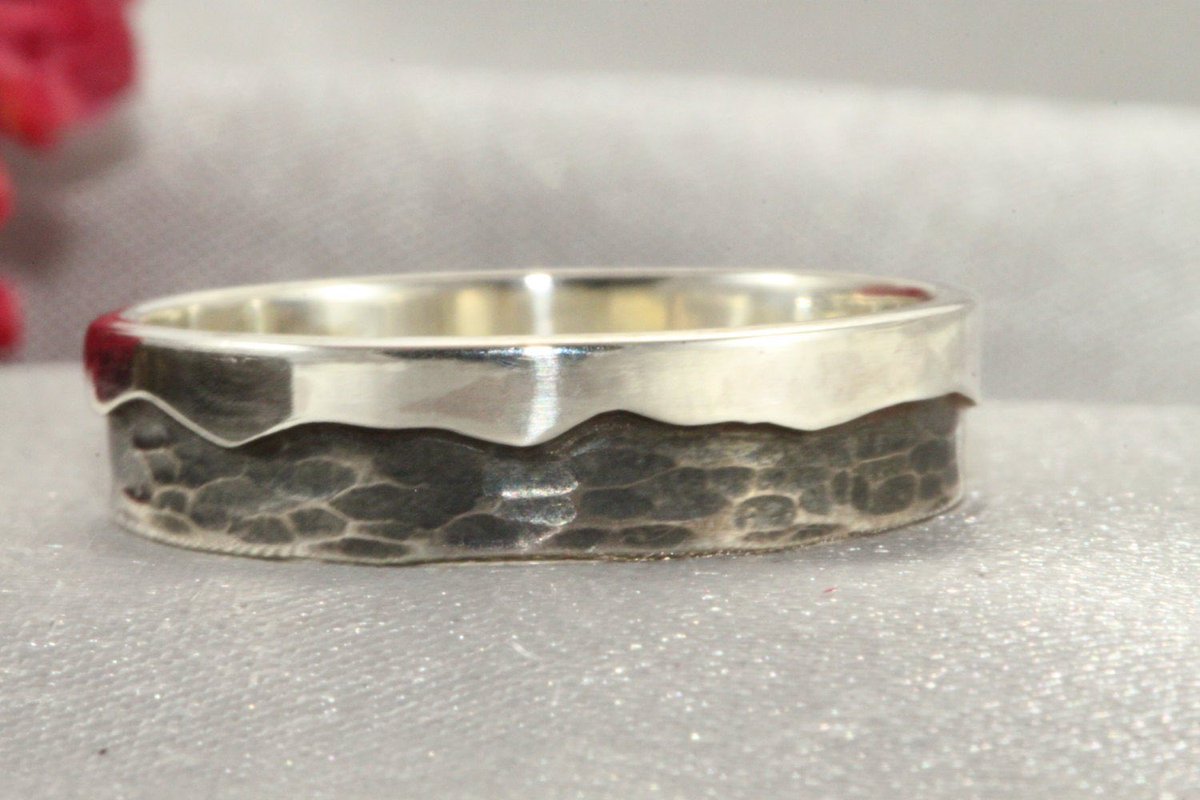 Design27Ls's tweet photo. Thanks for the kind words! ★★★★★ "Received my ring today and I love it so much! It's beautifully made and designed, and the materials feel of a high quality. I would 100 recommend this seller!!" hannahmacro #etsy #jewelry #ring #silver #wedding https://t.co/jlbyNZKdZb https://t.co/aAsVzdO75O