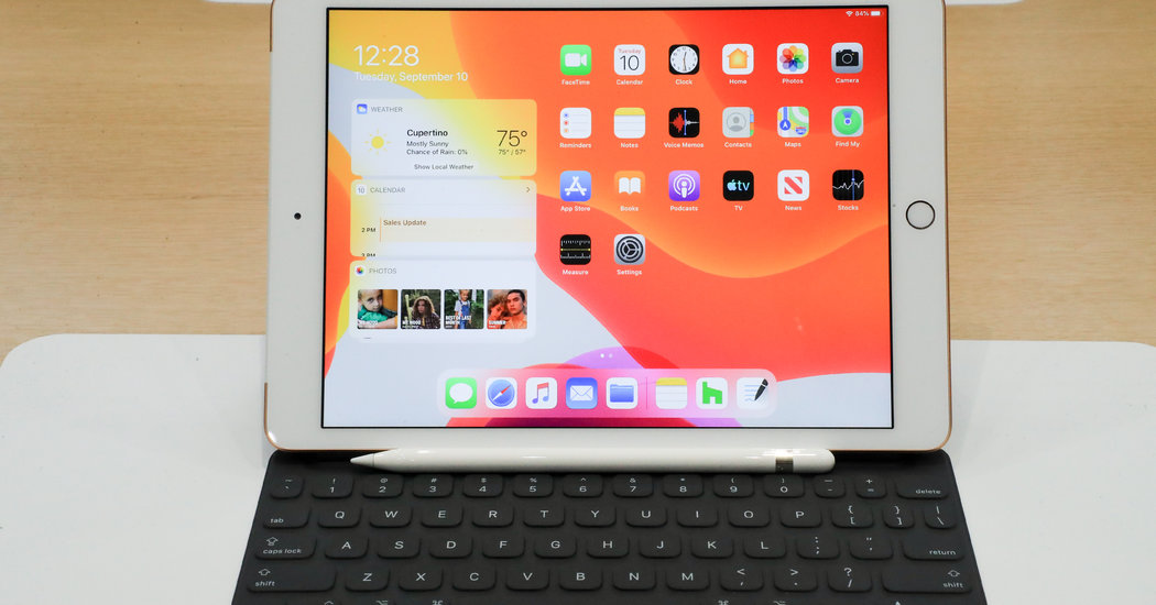 NewsTekToday's tweet image. Why Apple’s iPad Is the Gadget of the Pandemic dlvr.it/RV9lVc #MobileApplications #TabletComputers #iPad