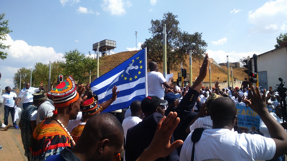 sisiku_ayuktabe's tweet photo. Fellow #Ambazonians, as we fight @Covid-19 by implementing all @WHO measures, we shouldn't lose track of our struggle for a Free & #Independent #Ambazonia. It's either #TotalIndependence or #Resistance4Ever. Together, our generation must free #Ambazonia from #LRC annexation https://t.co/HcvJ9uQkyH