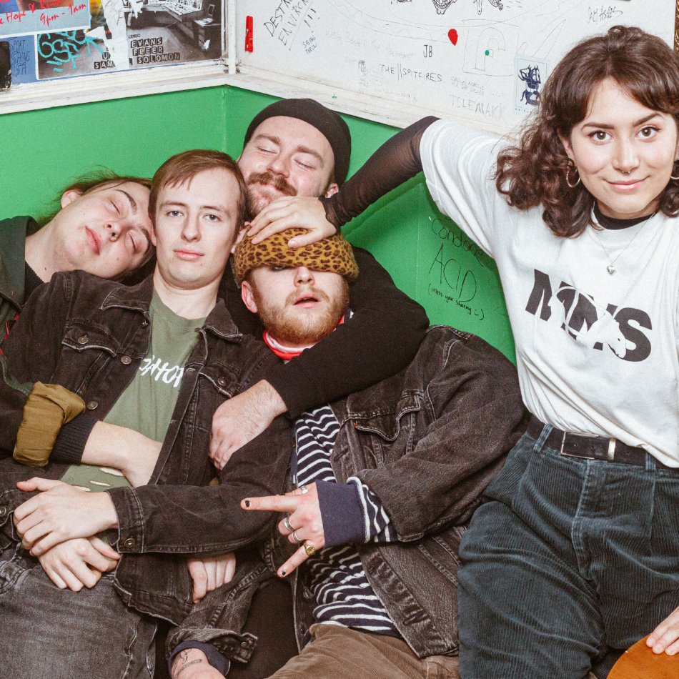 Band <a href="/MiloGoreMusic/">Milo Gore</a> self-release heartbreaking song ‘Green Eyes’, featured on their upcoming album, How Do You Cope While Grieving For The Living? 
bit.ly/2RTIKOG
#NewMusic #IndieAlternative  #NewSong