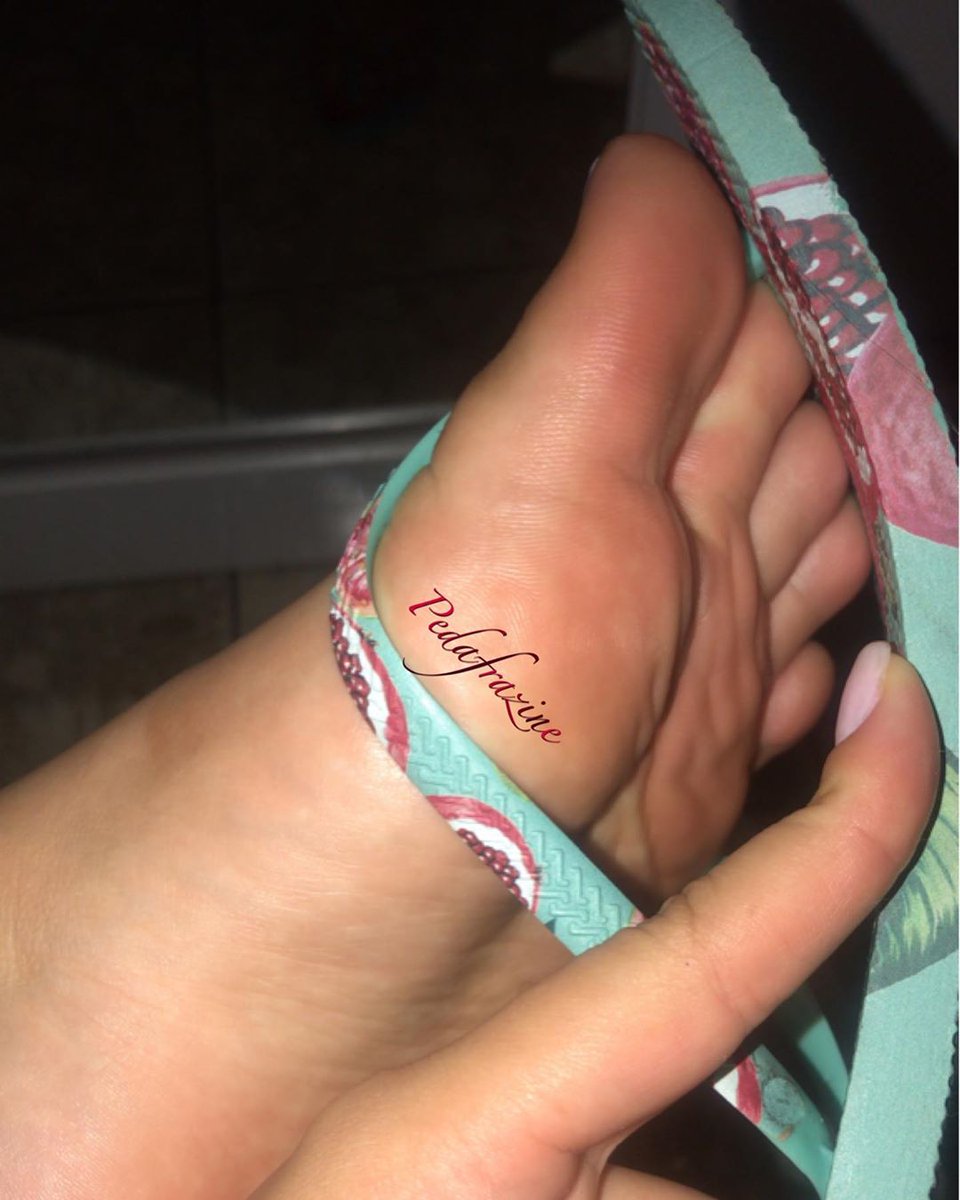 Youpodo1's tweet photo. Pedafrazine    #feet #feetlove #feetpic #feetpicsforsale #feets https://t.co/t2R33Ii2XE