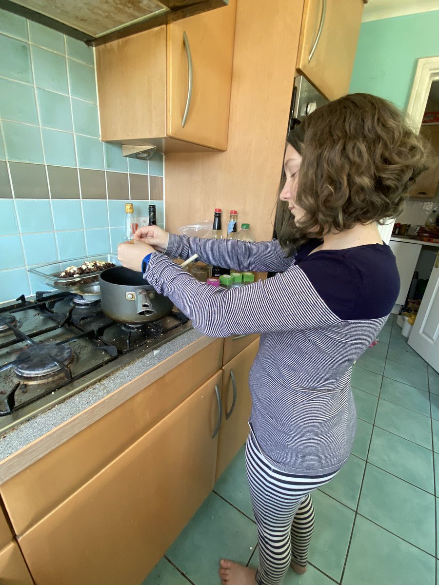 saranne335's tweet photo. Cookery lesson this afternoon....meatballs &amp; spaghetti @barnhamprimary https://t.co/jQFFRaTcKd