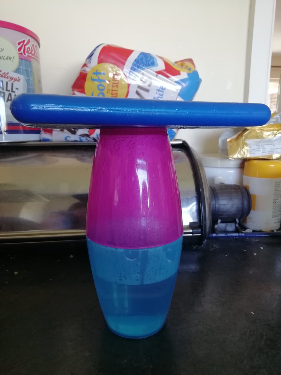 GowerPonies's tweet photo. @KnelstonPrimary today we made clouds and rain in a cup - the blue cup is the ocean (boiling water be careful), the ice block is the cold atmosphere, clouds and rain form in the pink cup https://t.co/8xc1dzAo5q