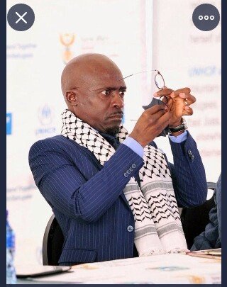 soxman12's tweet photo. @MalumSid Butle pele monna ke shebe hantle https://t.co/ktkXlpy7ab