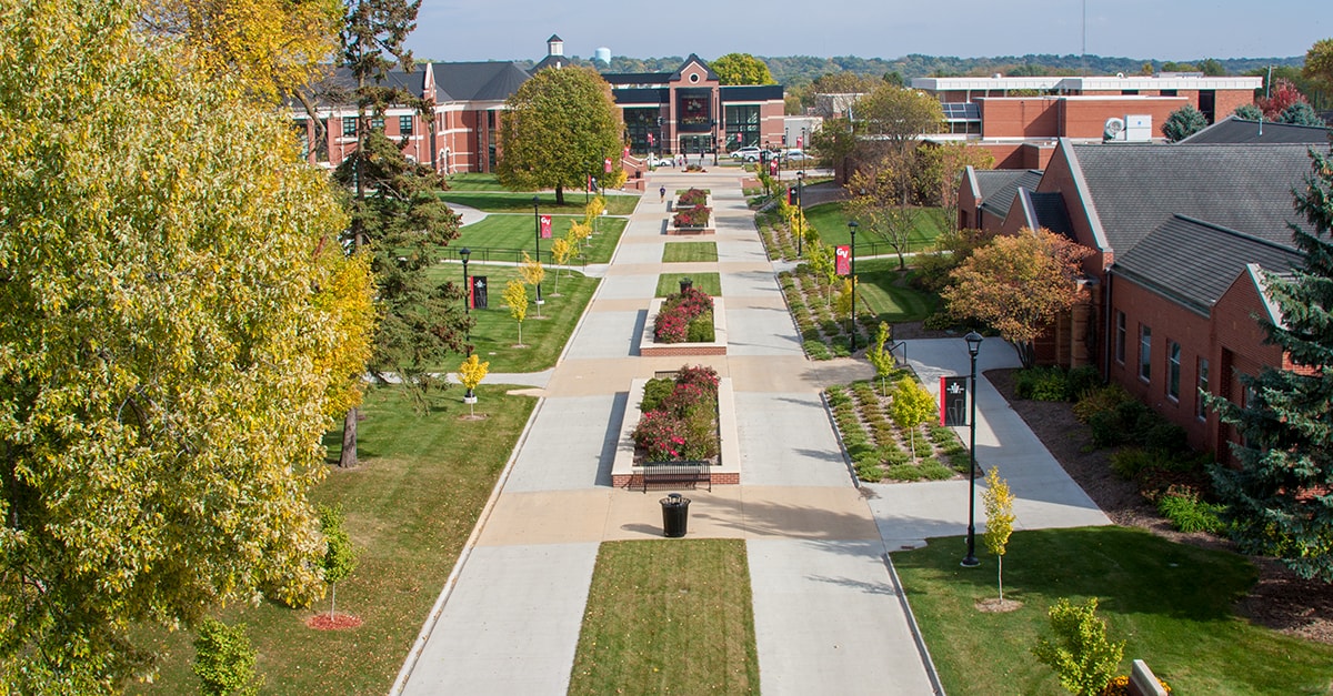 GVVikingMBB's tweet photo. Nothing beats this view of campus. Be A Viking! https://t.co/XuXchE1zeu