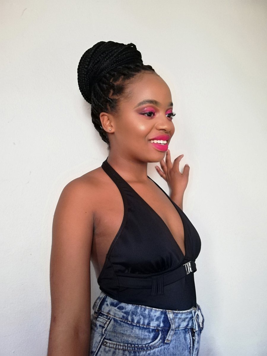 asiphe_asimya's tweet photo. Played with my lil sis face🥰 such a barbie doll🌸💜
#Lockdownpartner https://t.co/o8j3UMxkeC
