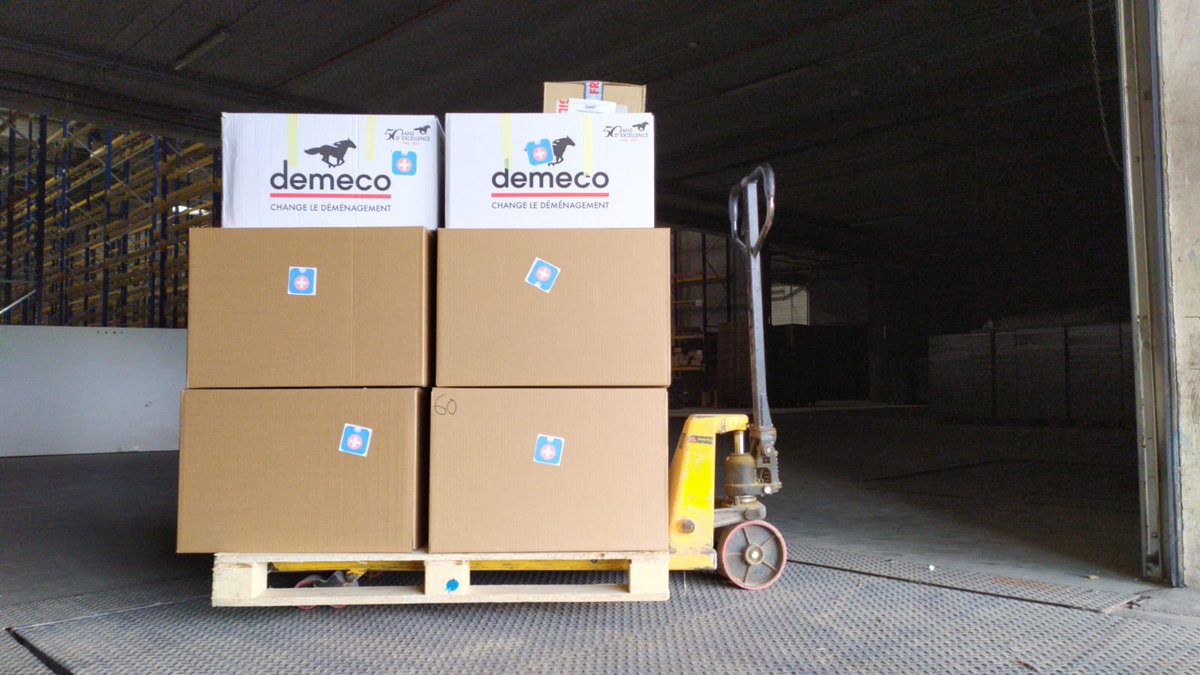 1000 #visières livrées à la Pharmacie de la MRI de Fontenay-sous-Bois (94) pour un regroupement de 14 pharmacies et EHPAD
N'hésitez pas à relayer notre initiative aux structures dans le besoin &amp; aux personnes pouvant faire un don de matériel ou financier : initiative-3d.org/home