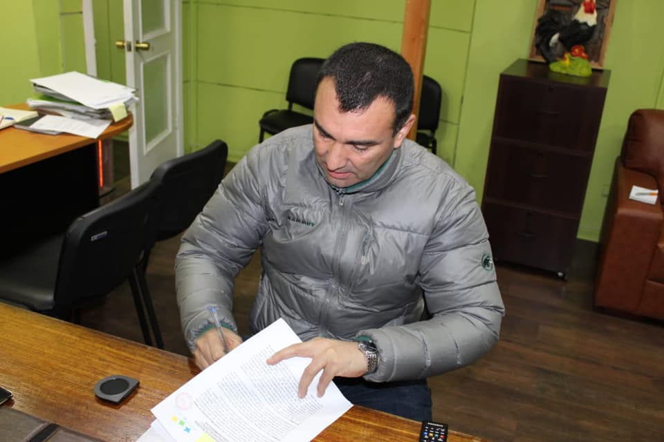 Alcalde de <a href="/CastroMunicipio/">CastroMunicipio</a> Juan Eduardo Vera pidió al gobierno recursos extraordinarios para enfrentar la enorme cesantía que afecta al territorio.
castromunicipio.cl/?p=9115