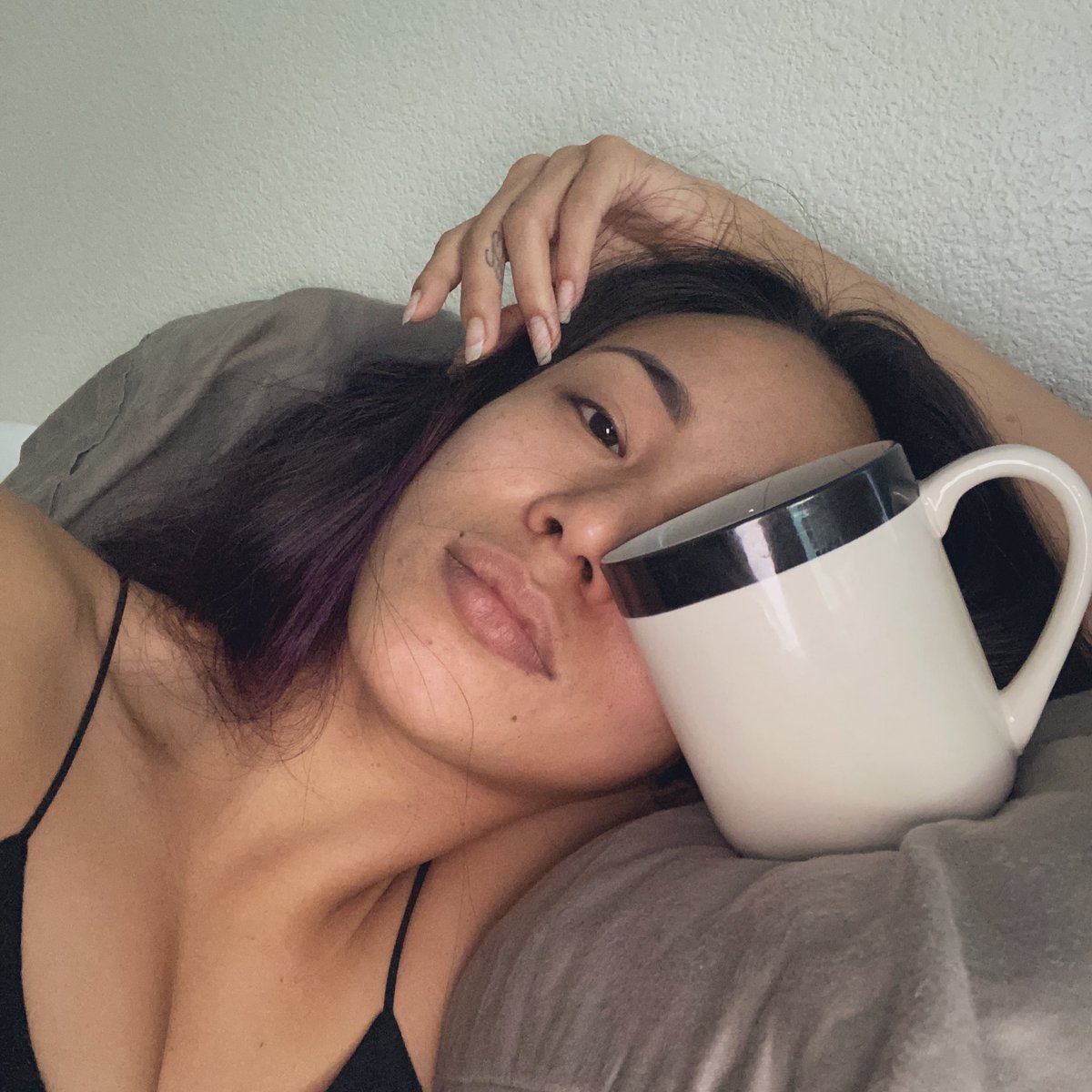 _cweeed's tweet image. BEST life hack for stye eye/clogged oil gland. stays hot for at least 30 minutes. #reallifeproblems