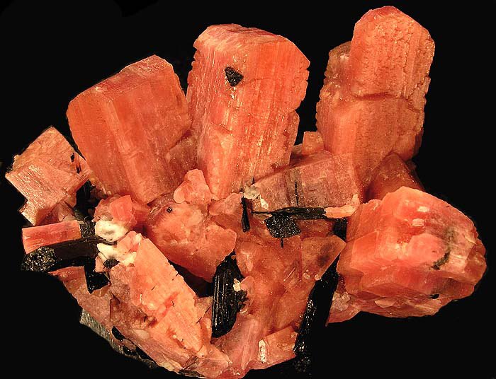 @sindibad187 Serandite, this mineral was discovered in Guinea in 1931. It’s generally red, brown, black or colorless.